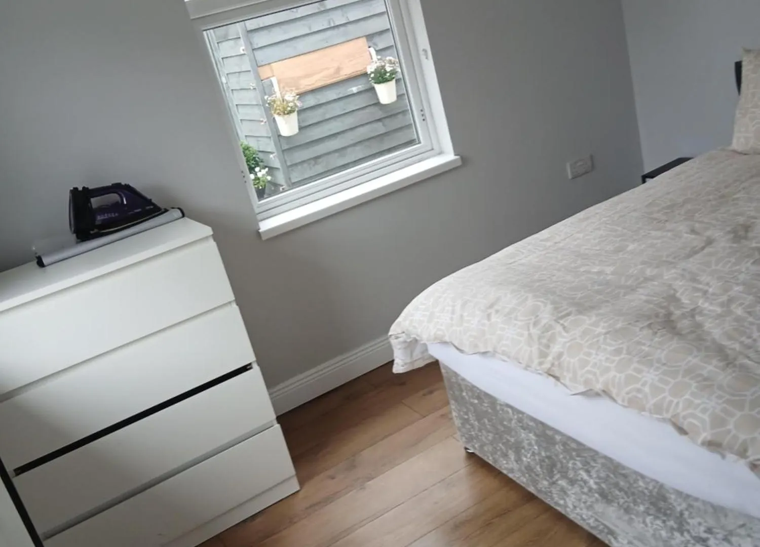 Self-Contained Bungalow Dublin Airport アイルランド